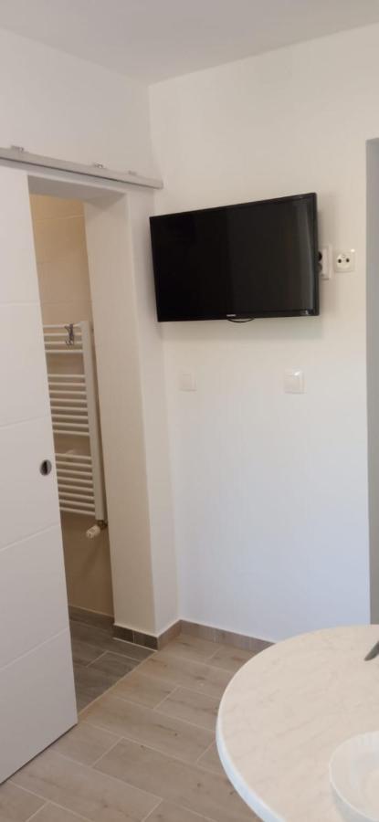 Apartments Davor ドラゲ エクステリア 写真