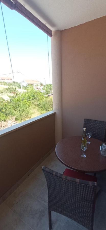 Apartments Davor ドラゲ エクステリア 写真